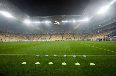 Lviv, Ukrayna - 28 Kasım 2019: Uefa Avrupa Ligi 'nin Uefa Wolfsburg, Ukrayna maçı sırasında stadyumun genel manzarası ve stadyumun manzarası