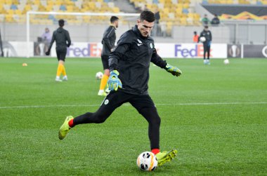 Lviv, Ukrayna - 28 Kasım 2019: Alexandria (Ukrayna) ile Wolfsburg (Almanya), Ukrayna arasındaki Uefa Avrupa Ligi maçı sırasında Pavao Pervan oyuncusu
