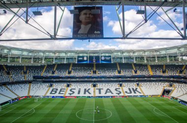 İstanbul, Türkiye - 14 Ağustos 2019: Türkiye 'nin Vodafone Arena kentinde oynanan Uefa Süper Kupası Finalleri öncesinde Vodafone Arenawith stadyumunun genel görünümü