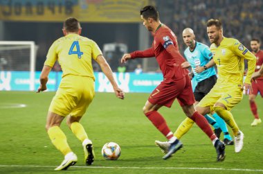 Kyiv, Ukrayna - 14 Ekim 2019: Uefa Euro 2020 ön eleme maçında Ukrayna milli takımı Ukrayna ile Ukrayna milli takımı arasında oynanan Cristiano Ronaldo