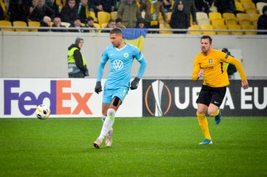 Lviv, Ukrayna - 28 Kasım 2019: Alexandria (Ukrayna) ile Wolfsburg (Almanya), Ukrayna arasındaki Uefa Avrupa Ligi karşılaşmasında Jeffrey Bruma oyuncusu