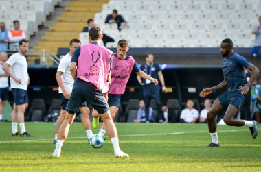 İstanbul, Türkiye - 14 Ağustos 2019: Türkiye 'nin Vodafone Arena kentindeki Vodafone Park' ta Liverpool ile Chelsea arasında oynanan Uefa Süper Kupa Finalleri öncesinde Chelsea futbolcuları antrenman oturumu
