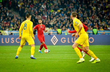 Kyiv, Ukrayna - 14 Ekim 2019: Bruno Fernandes, Uefa Euro 2020 ön eleme maçı sırasında Portekiz milli takımı Ukrayna ile oynanan karşılaşma
