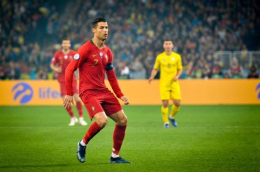 Kyiv, Ukrayna - 14 Ekim 2019: Uefa Euro 2020 ön eleme karşılaşmasında Ukrayna milli takımı Ukrayna ile Ukrayna milli takımı arasında oynanan karşılaşma sırasında Cristiano Ronaldo