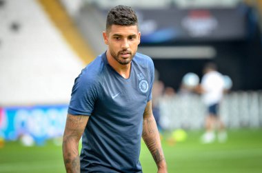 İstanbul, Türkiye - 14 Ağustos 2019: Türkiye 'nin Vodafone Arena kentindeki Vodafone Park' ta Liverpool ile Chelsea arasında oynanan Uefa Süper Kupası Finalleri öncesinde Emerson ve oyuncuların antrenman oturumu