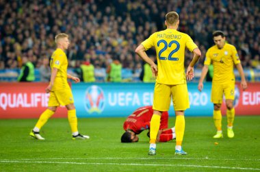 Kyiv, Ukrayna - 14 Ekim 2019: Uefa Euro 2020 ön eleme karşılaşmasında Ukrayna milli takımı Ukrayna ile Ukrayna milli takımı arasında oynanan karşılaşma sırasında Mykola Matviienko
