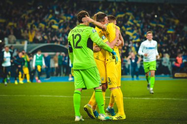 Kyiv, Ukrayna - 14 Ekim 2019: Ukrayna Millî Futbol Takımı Portekiz 'e karşı kazanılan zaferi ve 2020 Euro ödüllü Uefa Euro 2020 ön eleme karşılaşmasında birinciliği kutladı, Ukrayna