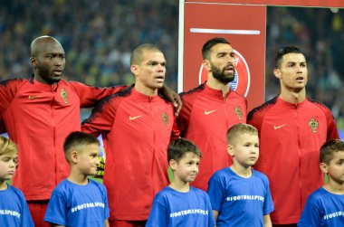 Kyiv, Ukrayna - 14 Ekim 2019: Portekiz milli takımının Uefa Euro 2020 ön eleme karşılaşması sırasında Portekiz, Ukrayna ile Ukrayna arasında başlaması