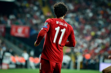 İstanbul, Türkiye - 14 Ağustos 2019: Türkiye 'nin Vodafone Arena kentindeki Vodafone Park' ta Liverpool ile Chelsea arasında oynanan Uefa Süper Kupası Finalleri sırasında Muhammed Salah
