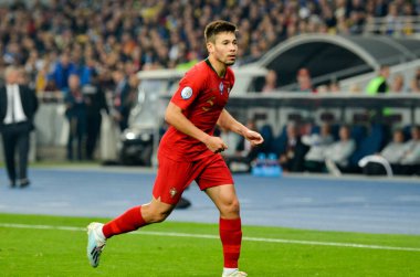 Kyiv, Ukrayna - 14 Ekim 2019: Uefa Euro 2020 ön eleme karşılaşmasında Ukrayna milli takımı Ukrayna ile Ukrayna milli takımı arasındaki Raphael Guerreiro oyuncusu