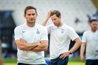 İstanbul, Türkiye - 14 Ağustos 2019: Vodafone Arena, Türkiye 'deki Vodafone Park' ta Liverpool ile Chelsea arasında oynanan Uefa Süper Kupası Finalleri öncesinde teknik direktör Frank Lampard
