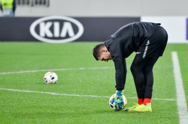 Lviv, Ukrayna - 28 Kasım 2019: Alexandria (Ukrayna) ile Wolfsburg (Almanya), Ukrayna arasındaki Uefa Avrupa Ligi maçı sırasında Pavao Pervan oyuncusu