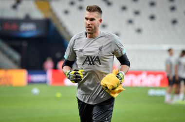 İstanbul, Türkiye - 14 Ağustos 2019: Liverpool futbolcuları Uefa Süper Kupası Finalleri öncesinde Vodafone Arena, Türkiye 'deki Vodafone Park' ta Liverpool ve Chelsea arasında oynanan karşılaşma öncesi antrenman oturumu