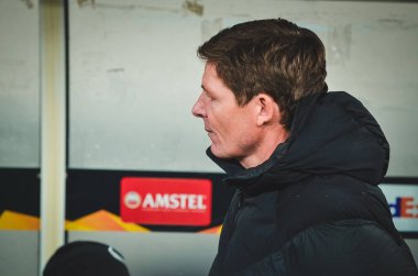 Lviv, Ukrayna - 28 Kasım 2019: Alexandria (Ukrayna) ile Wolfsburg (Almanya), Ukrayna arasındaki Uefa Avrupa Ligi karşılaşmasında koç Oliver Glasner