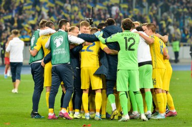 Kyiv, Ukrayna - 14 Ekim 2019: Ukrayna Millî Futbol Takımı Portekiz 'e karşı kazanılan zaferi ve 2020 Euro ödüllü Uefa Euro 2020 ön eleme karşılaşmasında birinciliği kutladı, Ukrayna