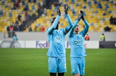 Lviv, Ukrayna - 28 Kasım 2019: Alexandria (Ukrayna) ile Wolfsburg (Almanya), Ukrayna arasındaki Uefa Avrupa Ligi karşılaşmasında kazandığı zaferden sonra Wolfsburg oyuncusu