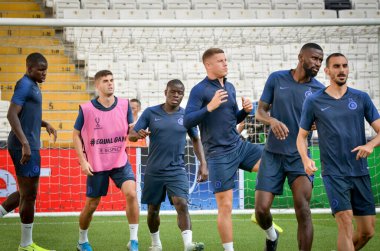 İstanbul, Türkiye - 14 Ağustos 2019: Türkiye 'nin Vodafone Arena kentindeki Vodafone Park' ta Liverpool ile Chelsea arasında oynanan Uefa Süper Kupa Finalleri öncesinde Chelsea futbolcuları antrenman oturumu