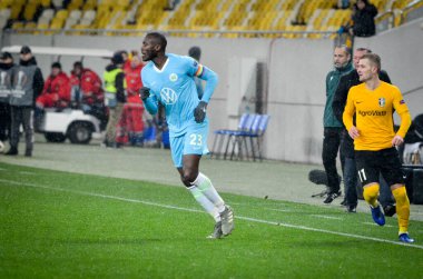 Lviv, Ukrayna - 28 Kasım 2019: Uefa Avrupa Ligi (Ukrayna) - Wolfsburg (Almanya) - Ukrayna maçı sırasında Josuha Guilavogui oyuncusu