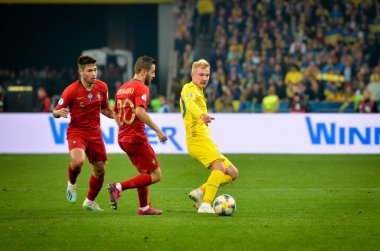 Kyiv, Ukrayna - 14 Ekim 2019: Uefa Euro 2020 ön eleme karşılaşmasında Ukrayna milli takımı Ukrayna ile Ukrayna milli takımı arasında oynanan karşılaşmada Bernardo Silva