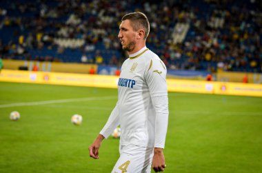 Dnipro, Ukrayna - 10 Eylül 2019: Ukrayna milli takımı Ukrayna ile Ukrayna milli takımı arasındaki dostluk maçı sırasında Serhii Kryvtsov oyuncusu