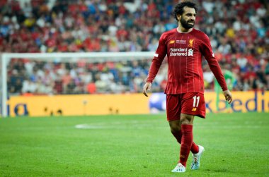İstanbul, Türkiye - 14 Ağustos 2019: Türkiye 'nin Vodafone Arena kentindeki Vodafone Park' ta Liverpool ile Chelsea arasında oynanan Uefa Süper Kupası Finalleri sırasında Muhammed Salah