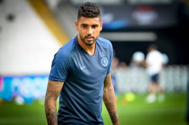 İstanbul, Türkiye - 14 Ağustos 2019: Türkiye 'nin Vodafone Arena kentindeki Vodafone Park' ta Liverpool ile Chelsea arasında oynanan Uefa Süper Kupası Finalleri öncesinde Emerson ve oyuncuların antrenman oturumu