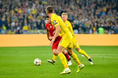 Kyiv, Ukrayna - 14 Ekim 2019: Uefa Euro 2020 ön eleme karşılaşmasında Serhii Kryvtsov oyuncusu Ukrayna milli takımı Ukrayna milli takımı Ukrayna ile karşılaşacak