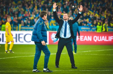 Kyiv, Ukrayna - 14 Ekim 2019: Ukrayna Milli Futbol Takımı ve Teknik Direktör Andriy Shevchenko Portekiz 'e karşı zaferini kutladı ve Euro 2020, Ukrayna
