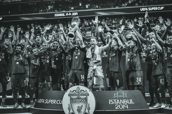 Istanbul Turkey August 2019 Liverpool Footballers Celebrate Victory Award Ceremony — Stock Photo, Image