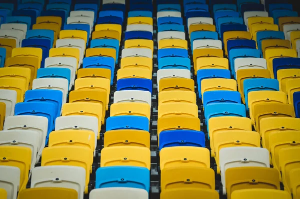 Lviv, Ukrayna - 07 Kasım 2019: Uefa Avrupa Ligi (Ukrayna) - Saint Etienne (Fransa) - Ukrayna maçı sırasında stadyumdaki boş futbol koltukları