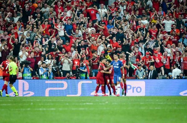 Istanbul Turkiet Augusti 2019 Liverpool Fotbollsspelare Firar Mål Gjorda Uefa — Stockfoto