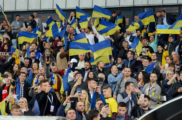 Kyiv Ucraina Ottobre 2019 Ucraina Tifosi Calcio Durante Partita Qualificazione — Foto Stock