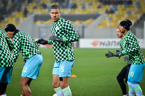 Lviv, Ukrayna - 28 Kasım 2019: Uefa Avrupa Ligi karşılaşmasında Jeffrey Bruma oyuncusunun antrenman oturumu Alexandria vs Wolfsburg (Almanya), Ukrayna