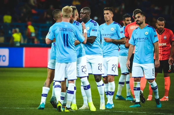 Kharkiv, Ukrayna - 18 Eylül 2019: Manchester City, Uefa Şampiyonlar Ligi maçında Ukrayna ile Manchester City arasındaki zaferi kutladı