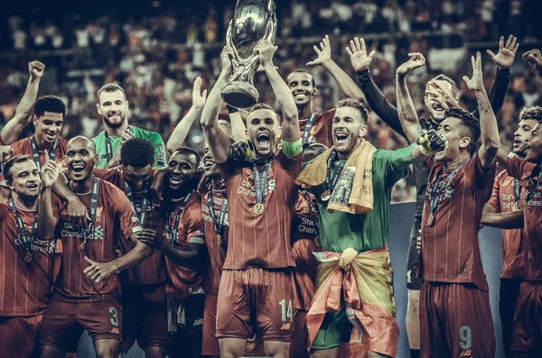 Istanbul Turkey August 2019 Liverpool Footballers Celebrate Victory Award Ceremony — ストック写真