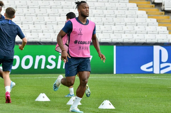 İstanbul, Türkiye - 14 Ağustos 2019: Michy Batshuayi ve Uefa Süper Kupası Finalleri öncesinde Vodafone Arena, Türkiye 'deki Vodafone Park' ta Liverpool ve Chelsea arasında oynanan antrenman oturumu