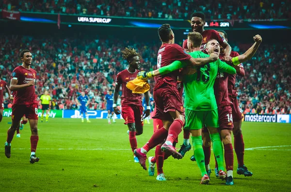 Istanbul Turkey August 2019 Liverpool Players Celebrates Victory Uefa Super — ストック写真