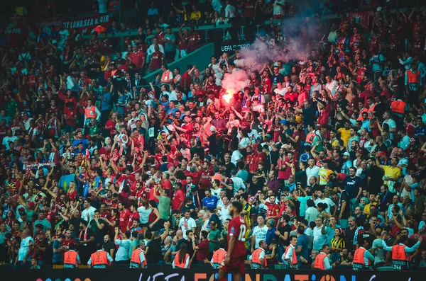 Istambul Turquia Agosto 2019 Fãs Futebol Espectadores Marcam Golo Durante — Fotografia de Stock