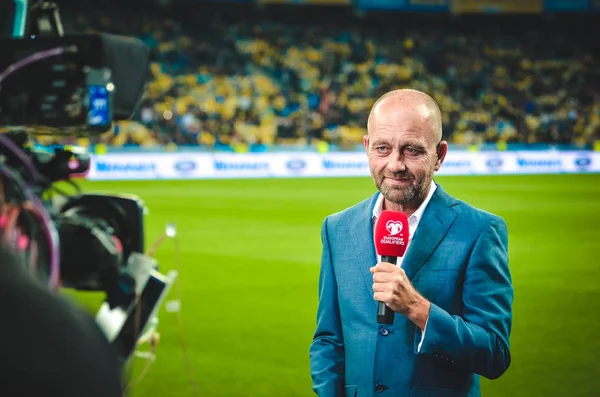 キエフ ウクライナ 10月14 2019 ジャーナリストは ウクライナがポルトガル ウクライナに対して国家チームウクライナ間のUefaユーロ2020予選試合中に報告を行います — ストック写真