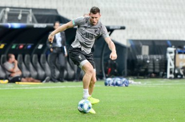 İstanbul, Türkiye - 14 Ağustos 2019: Uefa Süper Kupası Finallerinden önce James Milner Liverpool ile Chelsea arasında Vodafone Park, Vodafone Arena, Türkiye