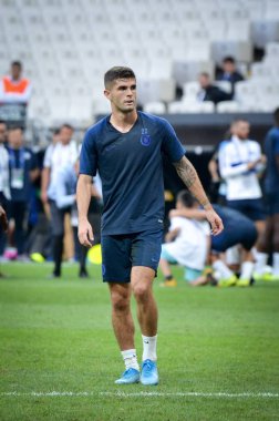İstanbul, Türkiye - 14 Ağustos 2019: Christian Pulisiç, Türkiye 'nin Vodafone Arena kentindeki Vodafone Park' ta Liverpool ile Chelsea arasında oynanan Uefa Süper Kupa Finalleri öncesinde futbolcuların antrenman oturumuna katıldı.