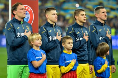 Kyiv, Ukrayna - 14 Ekim 2019: Uefa Euro 2020 ön eleme maçında Ukrayna milli takımı Ukrayna milli takımı ile Ukrayna milli takımı arasında oynanan karşılaşma