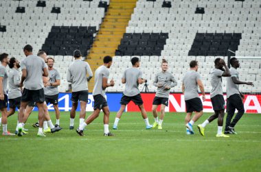 İstanbul, Türkiye - 14 Ağustos 2019: Liverpool futbolcuları Uefa Süper Kupası Finalleri öncesinde Vodafone Arena, Türkiye 'deki Vodafone Park' ta Liverpool ve Chelsea arasında oynanan karşılaşma öncesi antrenman oturumu