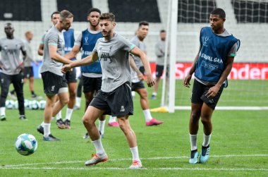 İstanbul, Türkiye - 14 Ağustos 2019: Uefa Süper Kupası Finallerinden önce Adam Lallana Liverpool ile Chelsea arasında Vodafone Park, Vodafone Arena, Türkiye