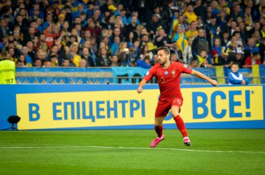 Kyiv, Ukrayna - 14 Ekim 2019: Uefa Euro 2020 ön eleme karşılaşmasında Ukrayna milli takımı Ukrayna ile Ukrayna milli takımı arasında oynanan karşılaşmada Bernardo Silva