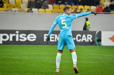 Lviv, Ukrayna - 28 Kasım 2019: Alexandria (Ukrayna) ile Wolfsburg (Almanya), Ukrayna arasındaki Uefa Avrupa Ligi karşılaşmasında Jeffrey Bruma oyuncusu