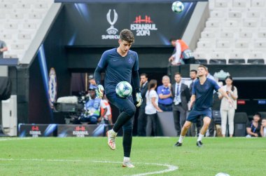 İstanbul, Türkiye - 14 Ağustos 2019: Kepa Arrizabalaga ve Uefa Süper Kupası Finalleri öncesinde Vodafone Arena, Türkiye 'deki Vodafone Park' ta Liverpool ve Chelsea arasında oynanan antrenman oturumu