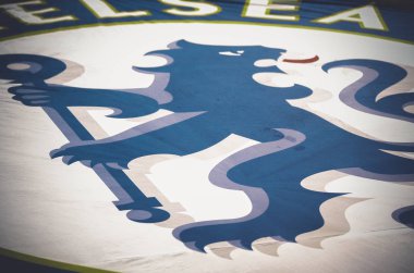 İstanbul, Türkiye - 14 Ağustos 2019: Uefa Süper Kupa Finalleri sırasında Vodafone Arena, Türkiye 'deki Vodafone Park' ta Liverpool ile Chelsea arasında oynanan karşılaşmada Chelsea resmi logosu kapatıldı