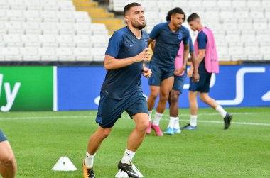 İstanbul, Türkiye - 14 Ağustos 2019: Türkiye 'nin Vodafone Arena kentindeki Vodafone Park' ta Liverpool ile Chelsea arasında oynanan Uefa Süper Kupa Finalleri öncesinde Chelsea futbolcuları antrenman oturumu