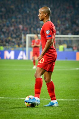 Kyiv, Ukrayna - 14 Ekim 2019: Uefa Euro 2020 ön eleme maçında Joao Mario, Portekiz milli takımı Ukrayna 'ya karşı oynamıştır.